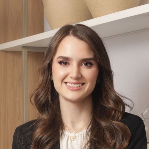 Rafaela Bigolin Siviero, Oftalmologista Curitiba