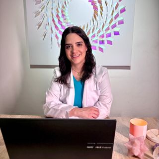 Dra. Ana María Restrepo Siegert