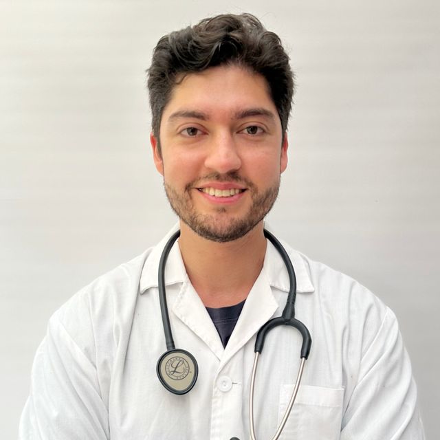 Álvaro Bruna López, Médico general Punta Arenas