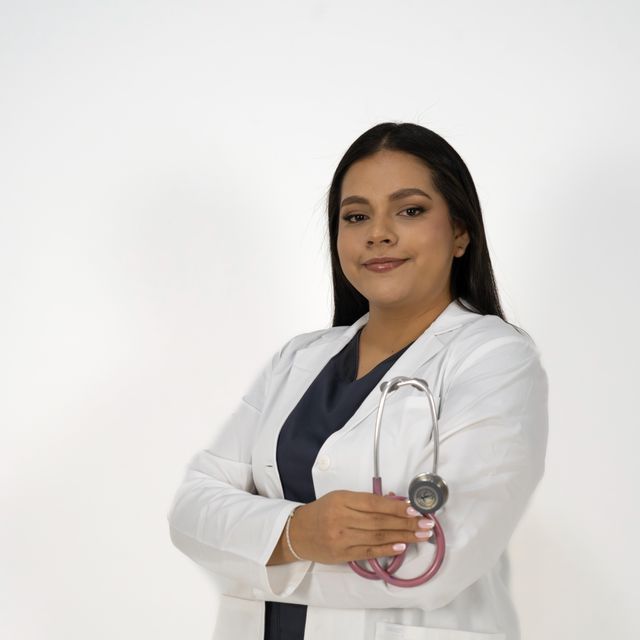 Evelyn Satalaya Palacios, Médico general Piura