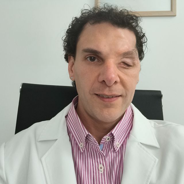 Alfredo  Pérez Sarriguren, Médico general Viña del Mar