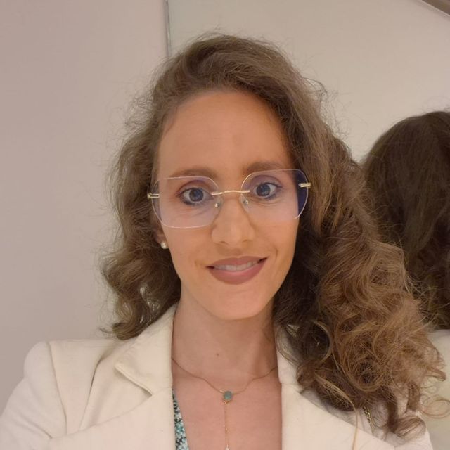 Carina Leomil, Médico clínico geral São Paulo