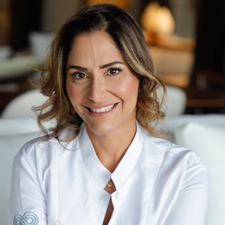 Dra. Alessandra Saraiva