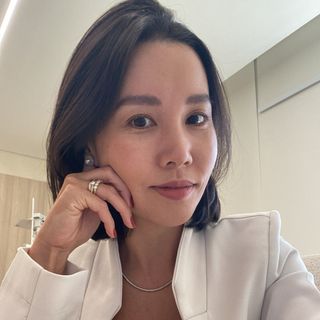 Ampliar imagem: Fabiana Sayuri Tanji Nishitani, Oftalmologista Londrina