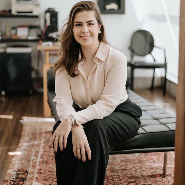 Isabela Penido Matozinhos, Reumatologista Contagem