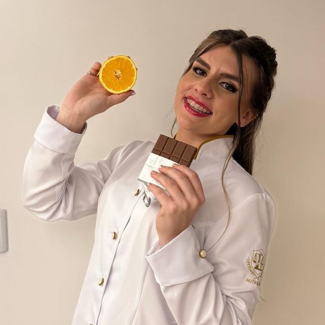 Julia Martins Bohrer, Nutricionista Canoas