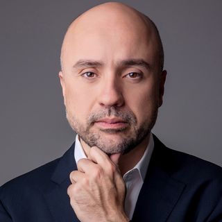 Dr. Bernardo Decina Arantes