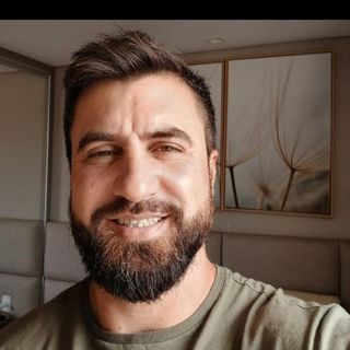 Leonardo de  Lima Leite , Psicólogo Vitória