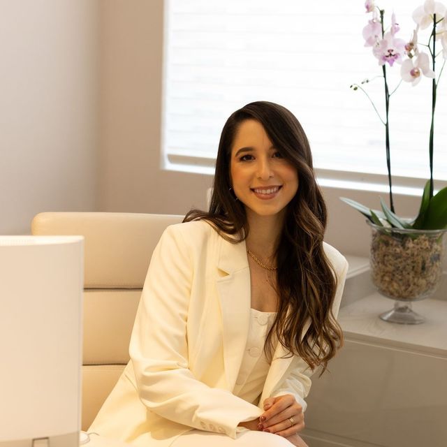 Lina Santana Hermuche, Gastroenterologista Belo Horizonte