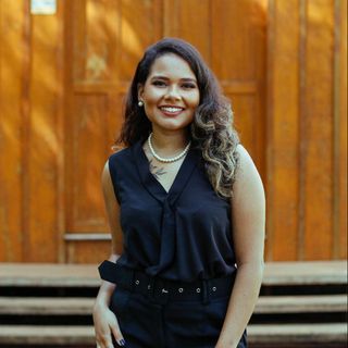 Ampliar imagem: Rebeca Alves Gabriel, Psicólogo Londrina