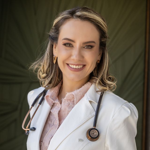 Ísis Del Corso, Médico de família Curitiba