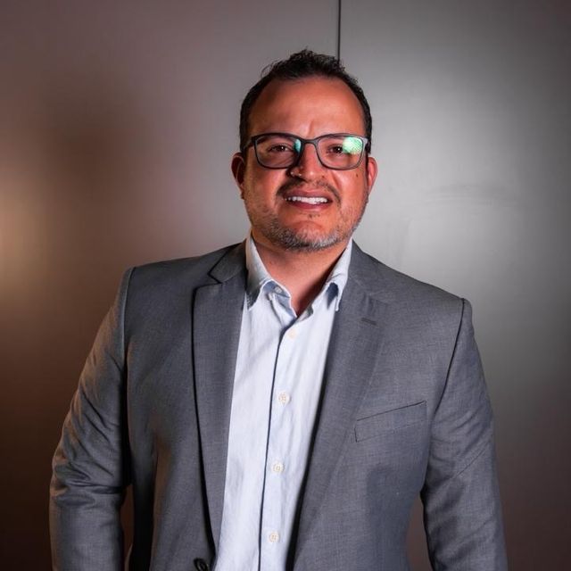 Danilo Martins de Sousa, Otorrino Montes Claros