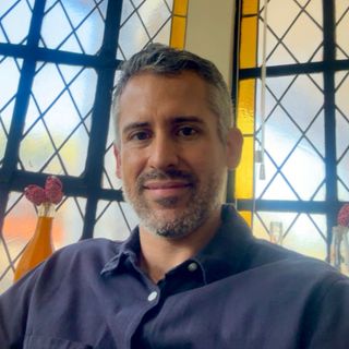Dr. Vinicius  De Oliveira Lopes 