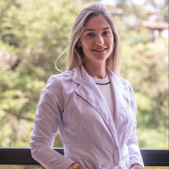 Sara Lagoeyte, Médico general Bogotá