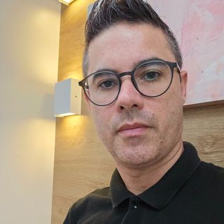 Dr. Michel Melo