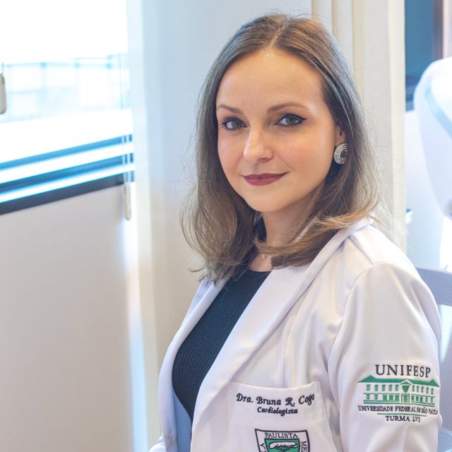 Bruna Cogo, Cardiologista Santos