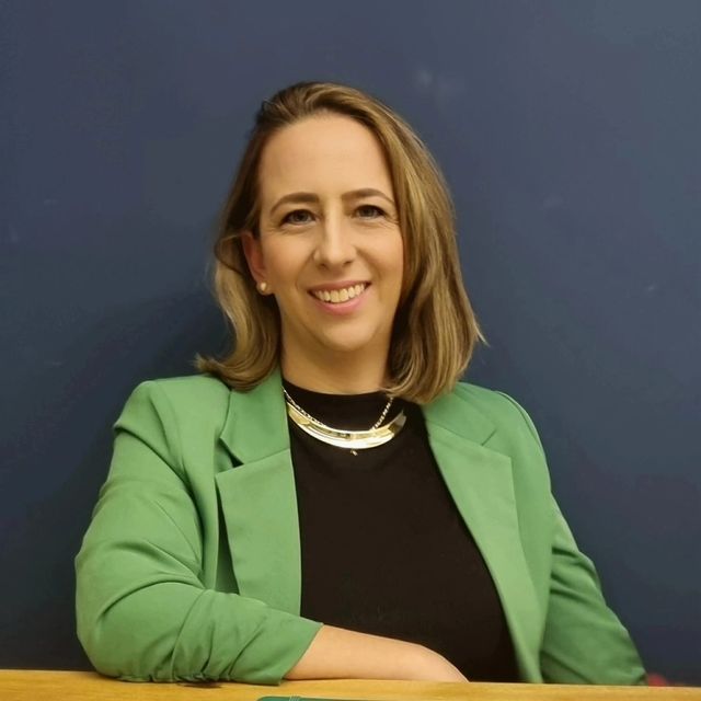 Bruna Bee, Psicólogo Curitiba