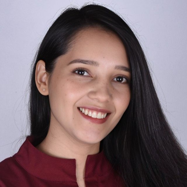 Silvia Medina, Odontólogo Capital Federal