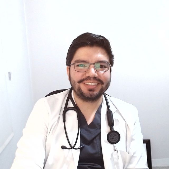 Daniel Ignacio Contreras Reyes, Cardiólogo Santiago