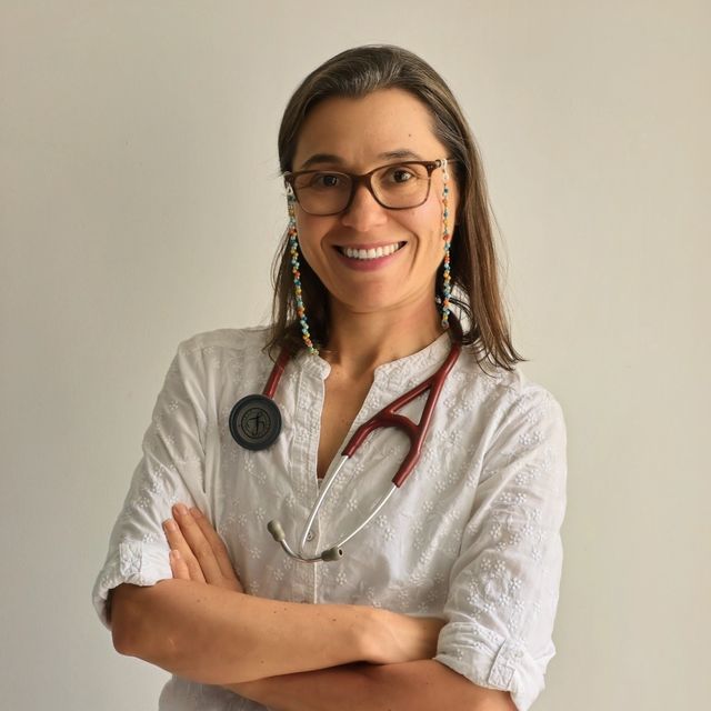 Maria Angélica Maya Restrepo, Infectólogo Medellín