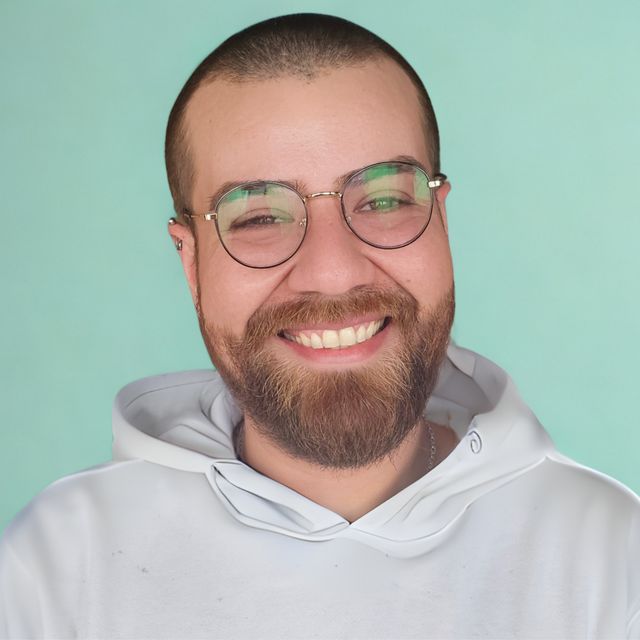 Hernán Fernández, Psicólogo Castro