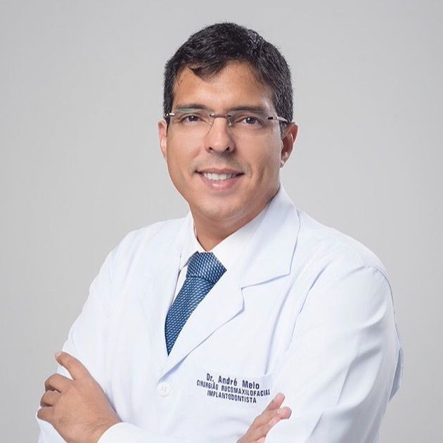 André  Luis de M. Barbosa, Cirurgião cranio-maxilo-facial Recife