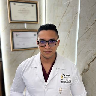 Acercar imagen: David Duque, Médico general Bogotá