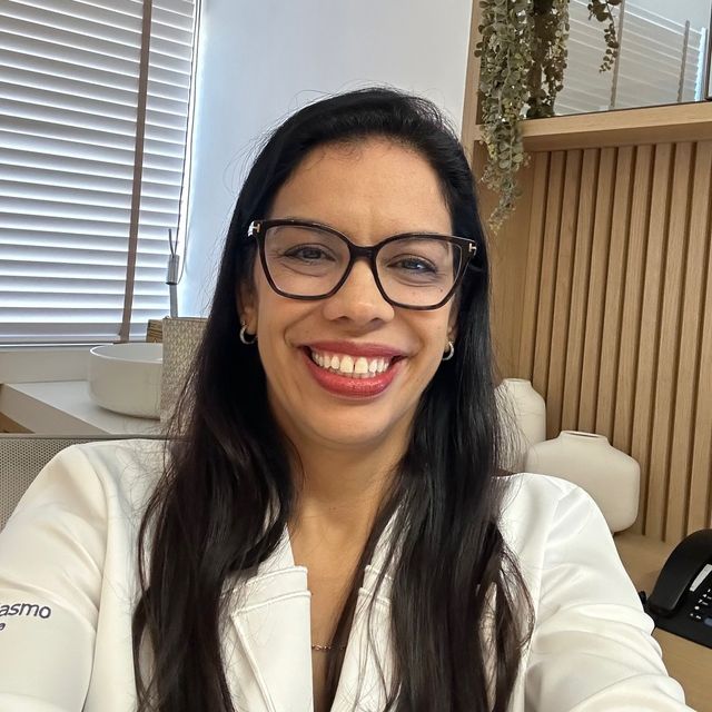 Rosa Maria Tasmo Costa, Oftalmologista Rio de Janeiro