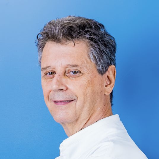 Edison Savant, Implantodontista São Paulo