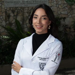 Dra. Maria Clara Moura  Costa Campos