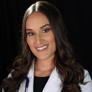 Magda Renczakowski, Dermatologista São Paulo