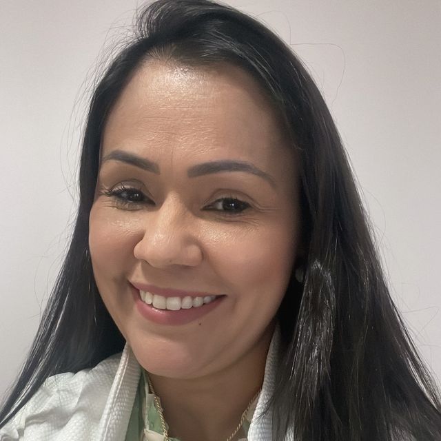 Daniela Natália  Rodrigues, Dermatologista Anápolis