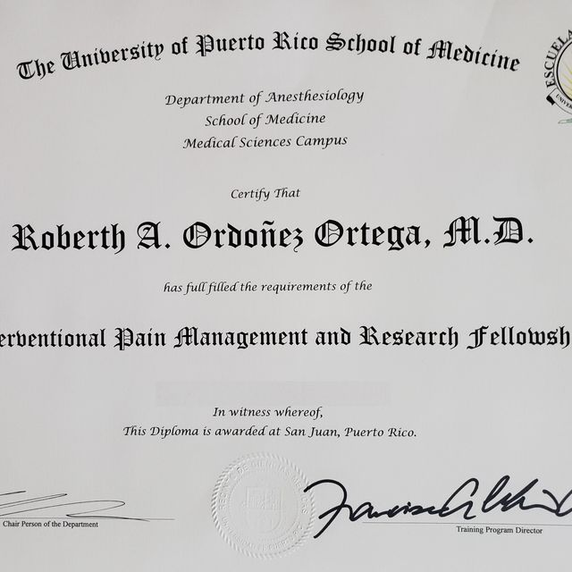 Acercar imagen: certificate 1