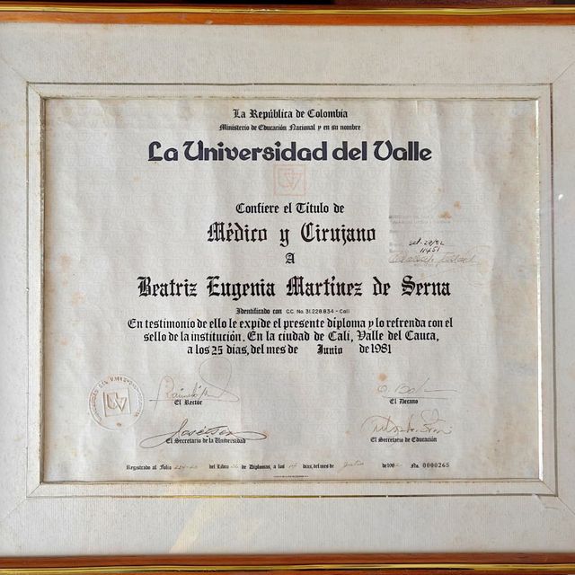 Acercar imagen: certificate 1