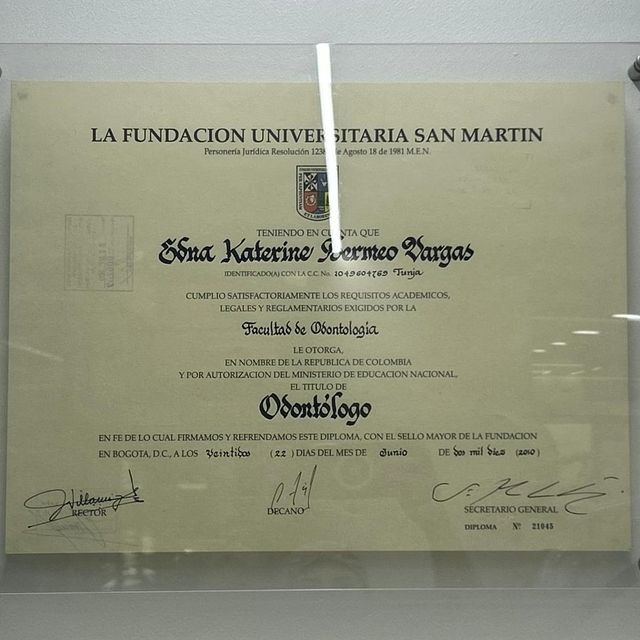 Acercar imagen: certificate 4