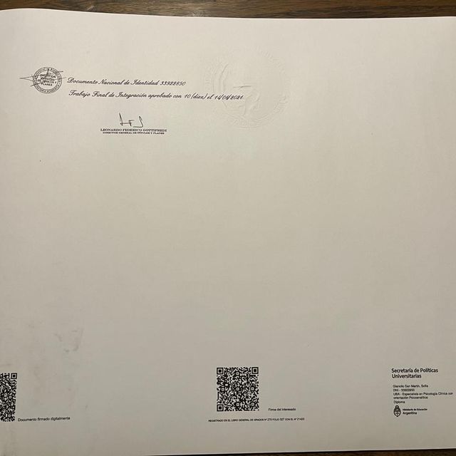 Acercar imagen: certificate 2