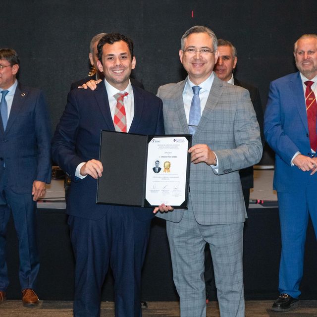 Acercar imagen: certificate 1