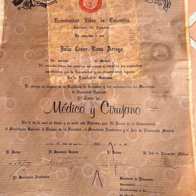 Acercar imagen: certificate 1