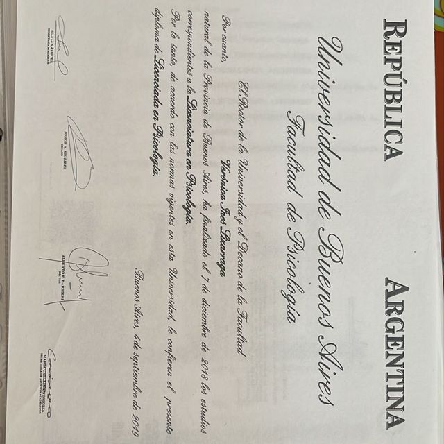 Acercar imagen: certificate 1
