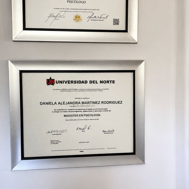 Acercar imagen: certificate 1