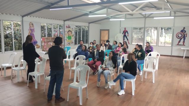 Acercar imagen: Asesoría Educativa Online