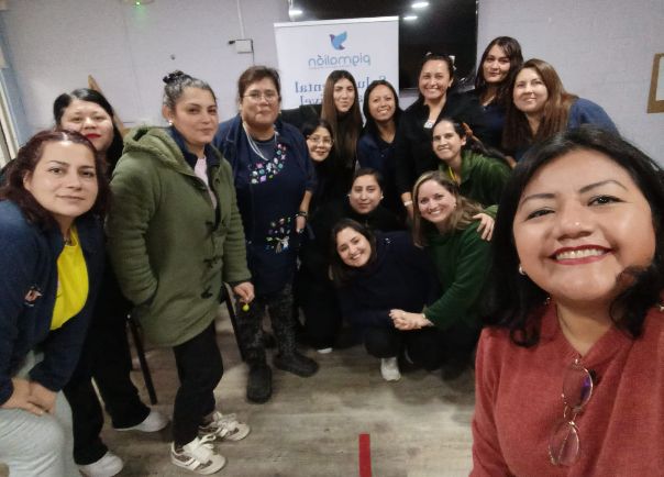 Acercar imagen: ON LINE  adultos y adolescentes(> 14 años)