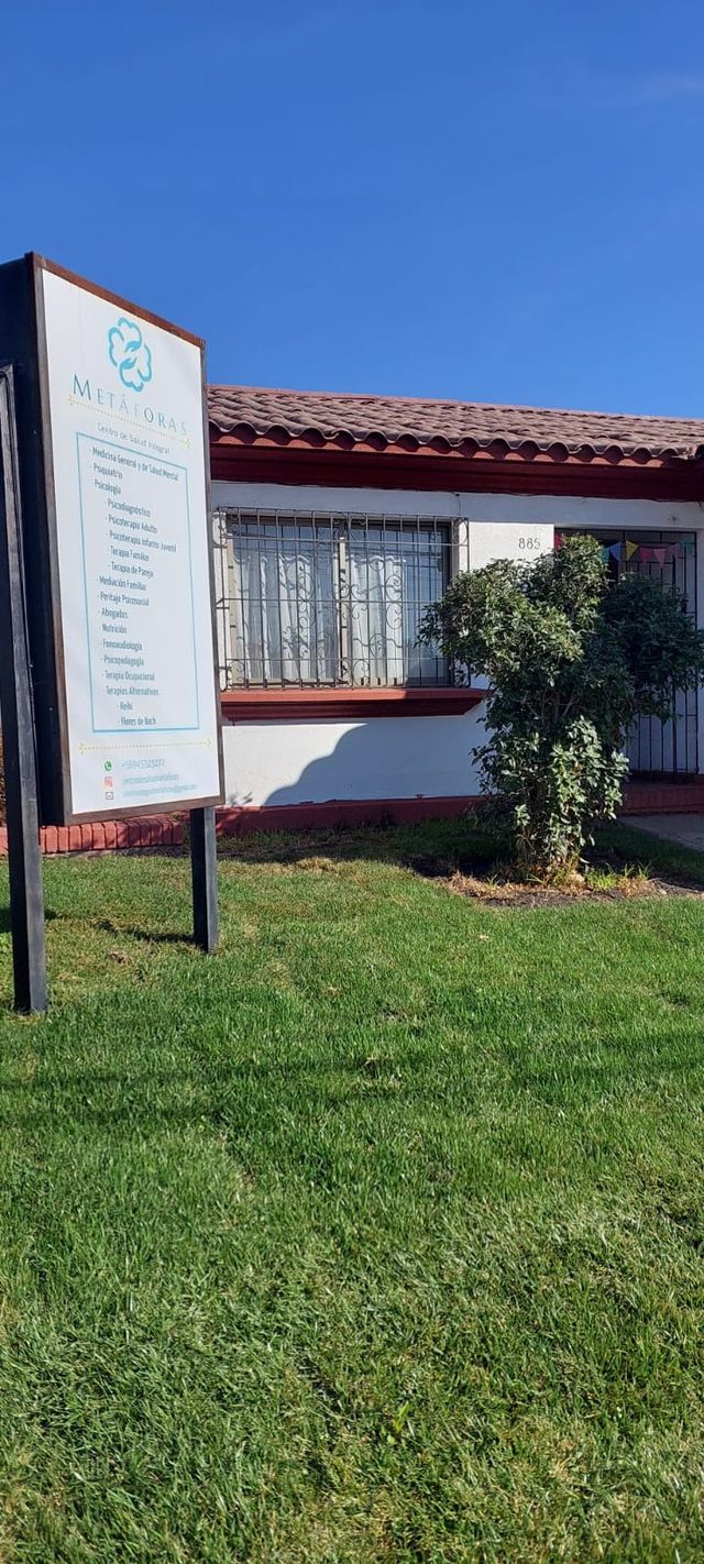 Acercar imagen: Centro de Salud Integral Metáforas