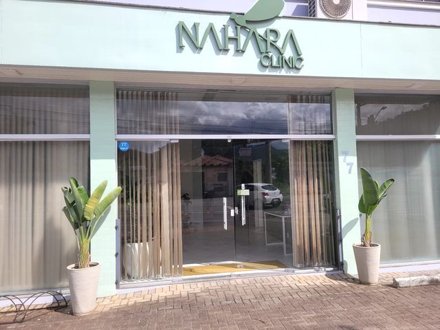 Ampliar imagem: Nahara Clinic