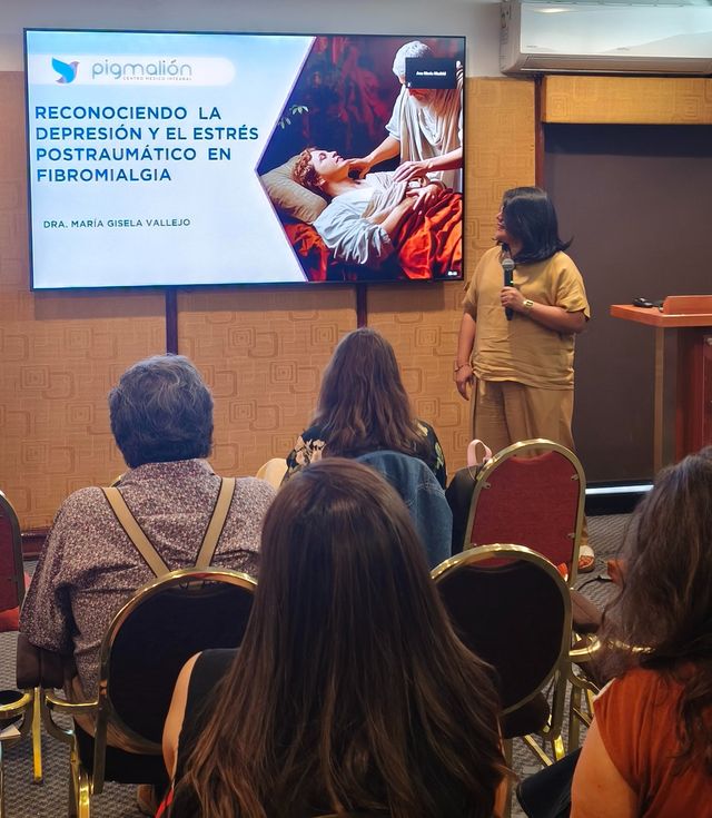 Acercar imagen: ON LINE  adultos y adolescentes(> 14 años)