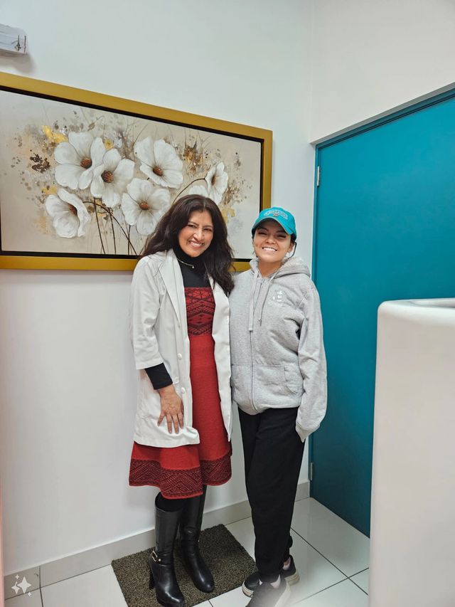 Acercar imagen: Mujer Ginecólogas