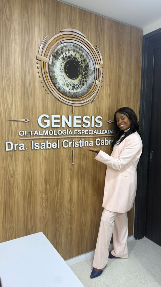 Acercar imagen: Clínica Oftalmológica de San Diego. Génesis Oftalmología Especializada. Dra. Isabel Cristina Cabrera