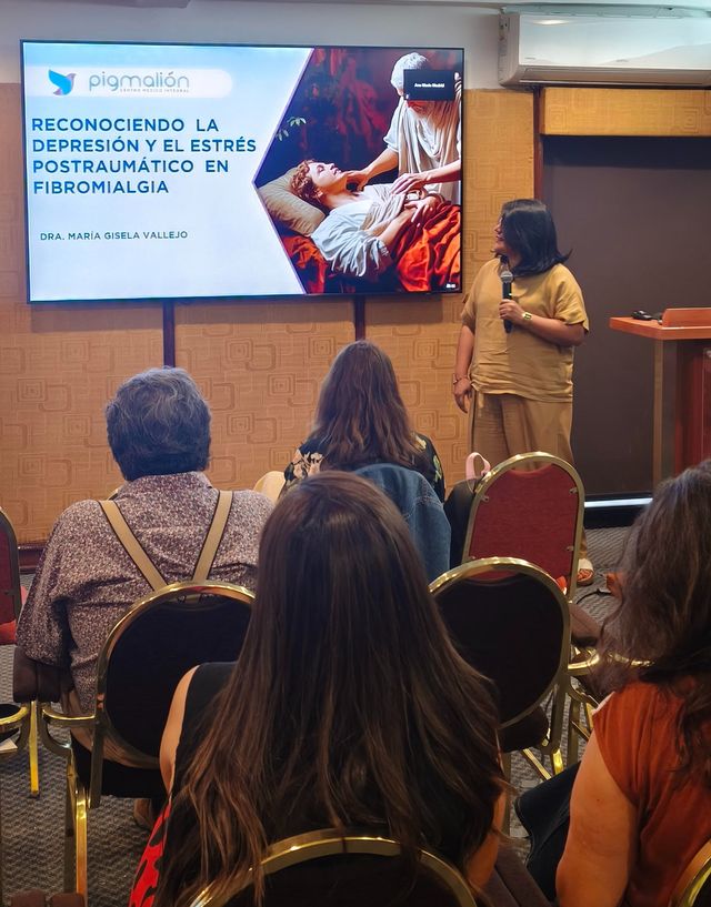 Acercar imagen: ON LINE  adultos y adolescentes(> 14 años)