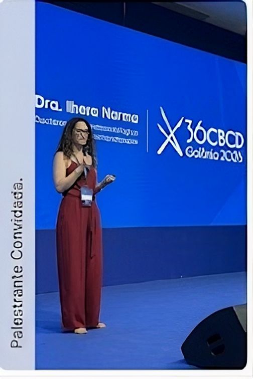 Ampliar imagem: Dra Rafaela Issa Affonso