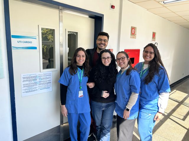 Ampliar imagem: Teleconsulta